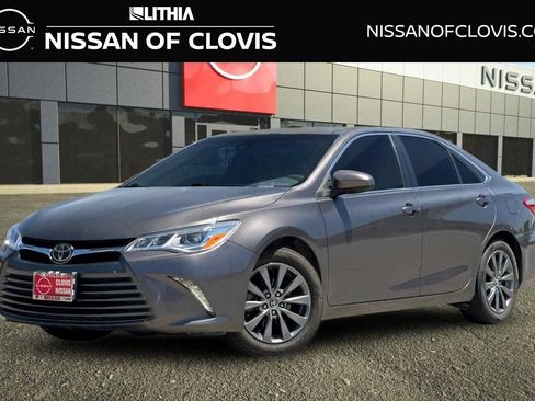 Used 2015 Toyota Camry XLE w/ Advanced Technology Package FWD image 1