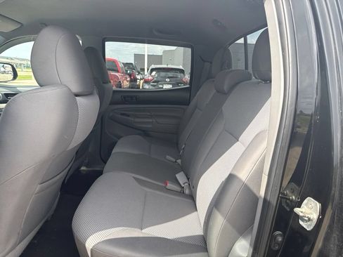 Used 2012 Toyota Tacoma 4x4 Double Cab w/ TRD Sport Upgrade Pkg image 10