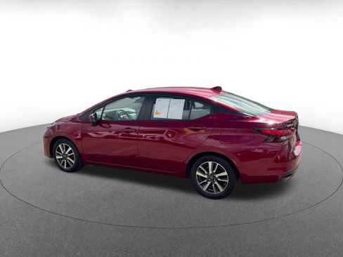 Used 2025 Nissan Versa SV image 8