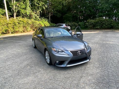 Used 2016 Lexus IS 200t RWD image 51