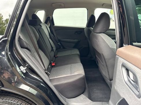 Used 2022 Nissan Rogue S AWD/4WD image 10