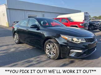 Used 2019 Kia Optima LX image 1