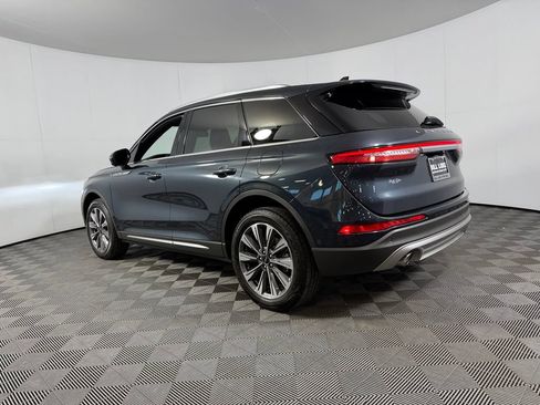 Used 2022 Lincoln Corsair Reserve w/ Equipment Group 201A FWD image 10