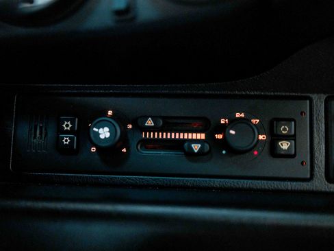 Used 1998 Porsche 911 Carrera 4S image 57