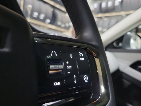 Used 2024 Land Rover Range Rover Evoque S image 16