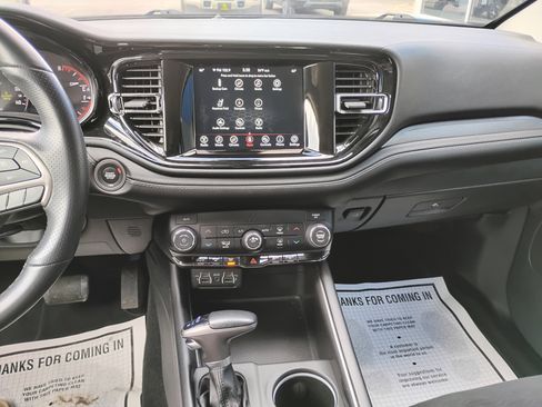 Used 2022 Dodge Durango SXT AWD/4WD image 8