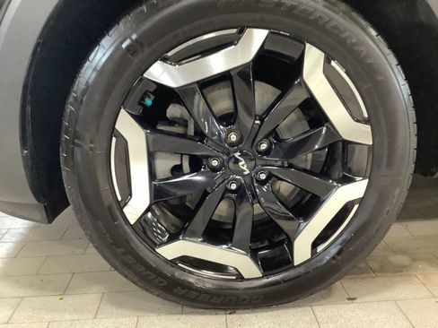 Used 2024 Kia Telluride EX w/ EX Captain's Chair Package AWD/4WD image 25