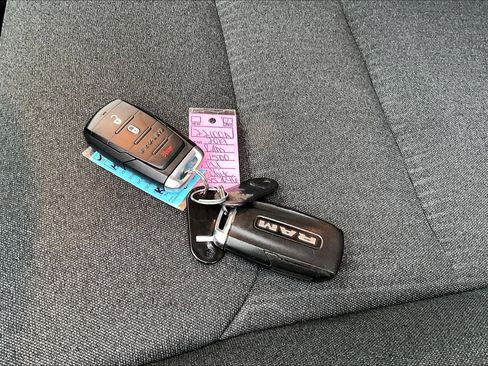 Used 2019 RAM 1500 Tradesman AWD/4WD image 10