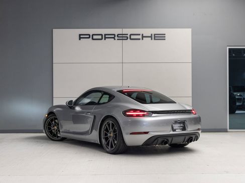 Certified 2024 Porsche 718 Cayman GTS image 3