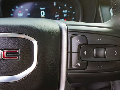 Used 2023 GMC Yukon SLT w/ SLT Premium Package image 22