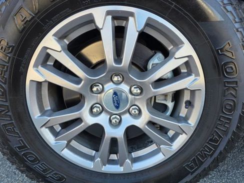 Used 2020 Ford F150 Lariat image 10