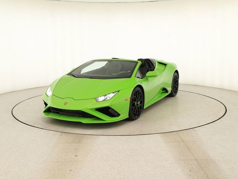 Used 2022 Lamborghini Huracan EVO RWD image 12