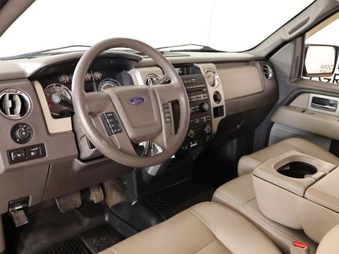 Used 2010 Ford F150 XLT RWD image 2