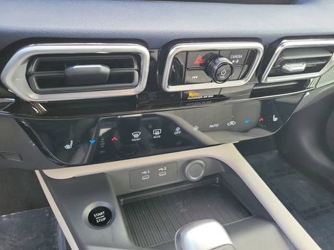 New 2026 Nissan Sentra SL w/ Floor Mat Package FWD image 17