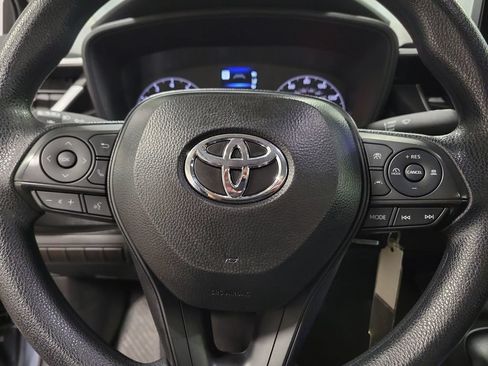 Used 2025 Toyota Corolla LE FWD image 24