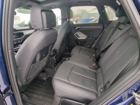 Used 2024 Audi Q3 2.0T Premium Plus w/ Premium Plus Package image 4