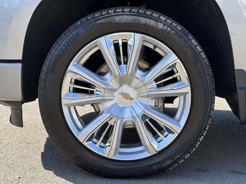 Certified 2024 Chevrolet Silverado 1500 High Country w/ High Country Premium Package image 7