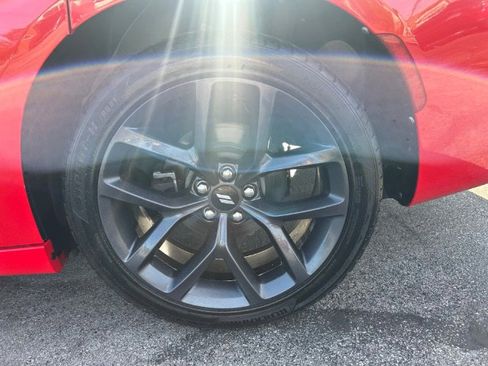Used 2019 Dodge Charger SXT w/ Blacktop Package RWD image 4