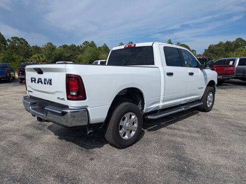 Used 2026 RAM 2500 Big Horn AWD/4WD image 4