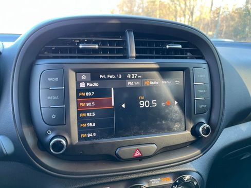 Used 2025 Kia Soul LX w/ LX Technology Package image 20