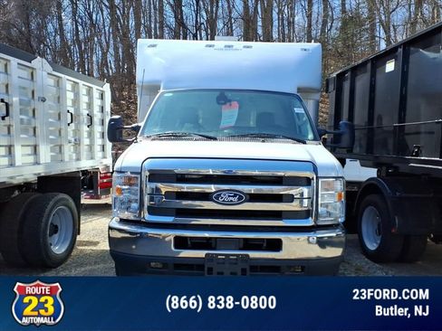 New 2026 Ford E-450 and Econoline 450 Super Duty w/ Power Equipment Group RWD image 2