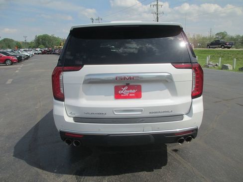Used 2023 GMC Yukon XL Denali image 8