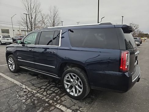 Used 2019 GMC Yukon XL Denali w/ Denali Ultimate Package image 3
