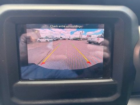 Used 2023 Jeep Gladiator Sport AWD/4WD image 29