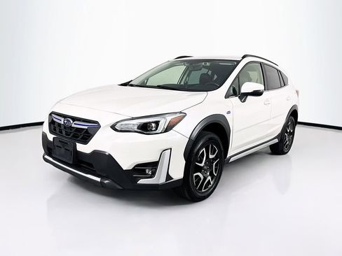 Used 2023 Subaru Crosstrek Hybrid image 3