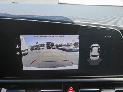 Certified 2025 Kia Niro EX FWD image 25