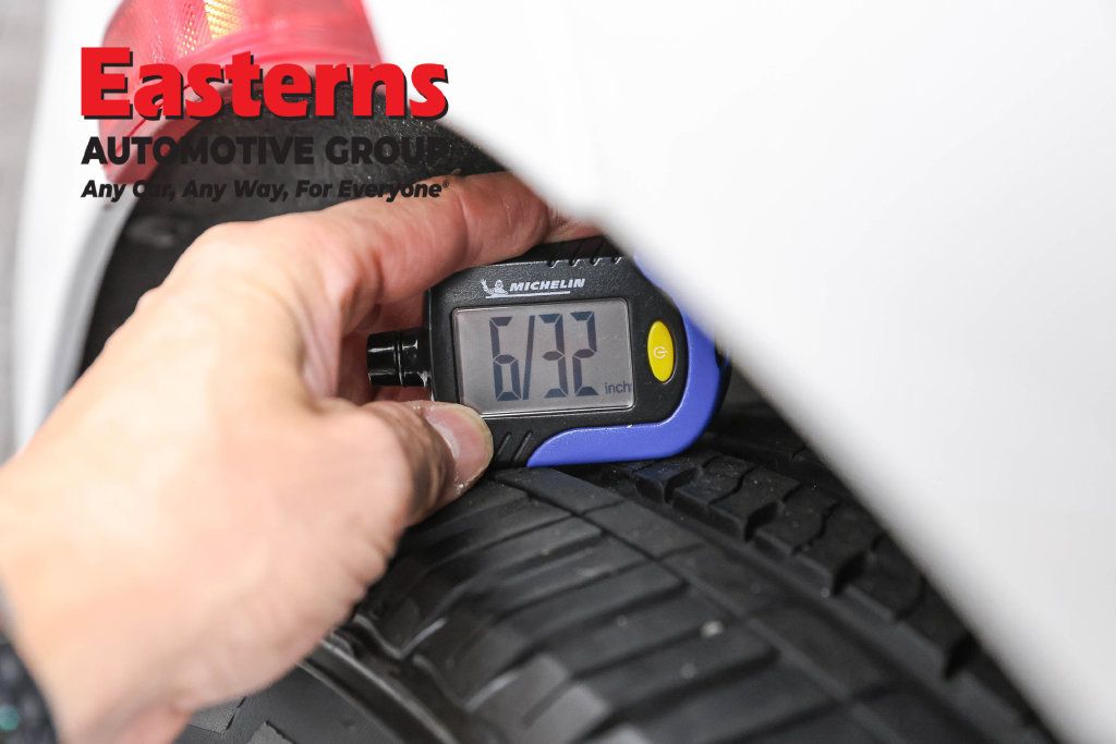 Used 2023 Chrysler Pacifica Touring-L FWD image 32