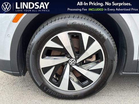 Used 2023 Volkswagen ID.4 Pro AWD/4WD image 8