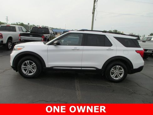 Used 2020 Ford Explorer XLT w/ Equipment Group 202A image 8