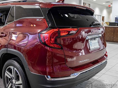 Used 2019 GMC Terrain SLT image 14