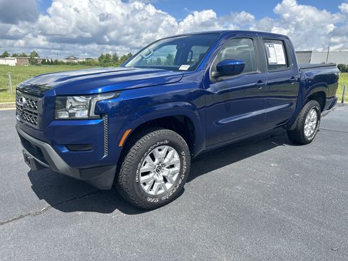 Used 2022 Nissan Frontier SV AWD/4WD image 5