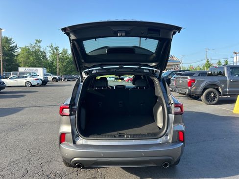 Certified 2024 Ford Escape ST-Line w/ Tech Pack #1 AWD/4WD image 12