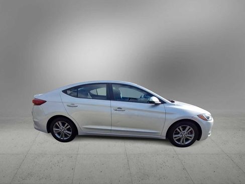Used 2017 Hyundai Elantra Value Edition w/ Cargo Package image 9