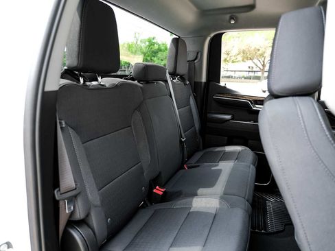 Used 2023 GMC Sierra 1500 Elevation image 40