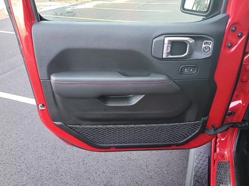 Used 2022 Jeep Wrangler Rubicon image 10