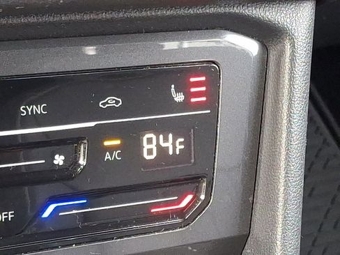 Used 2023 Volkswagen Tiguan SE R-Line image 29