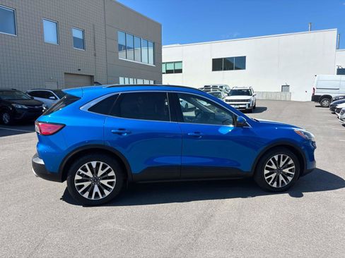 Used 2020 Ford Escape Titanium FWD image 6