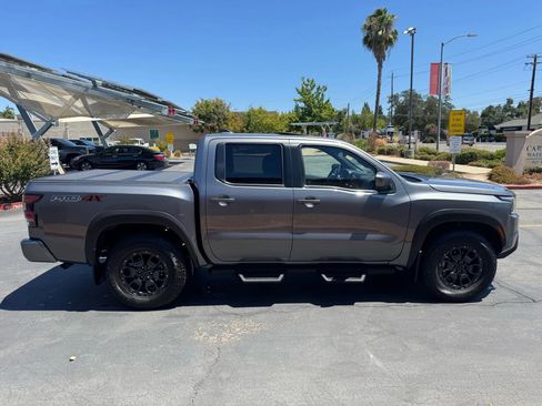 Used 2022 Nissan Frontier PRO-4X w/ Pro-4X Premium Package image 7