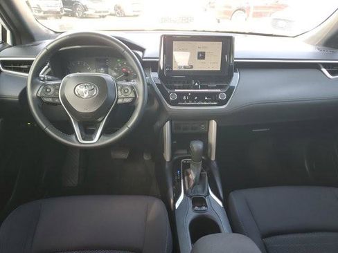 Used 2024 Toyota Corolla Cross AWD Hybrid image 14
