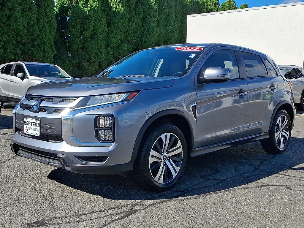 Used 2024 Mitsubishi Outlander Sport SE AWD/4WD image 3