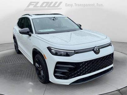 New 2025 Volkswagen Tiguan SE R-Line