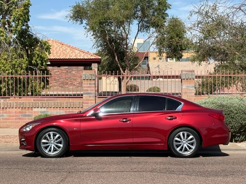 Used 2015 INFINITI Q50 Premium w/ All Weather Package RWD image 3