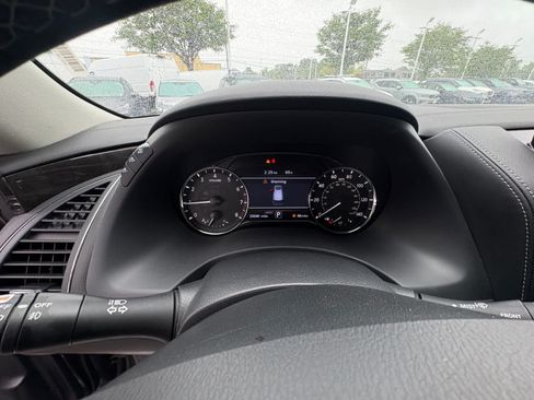 Used 2024 INFINITI QX80 Luxe AWD/4WD image 17