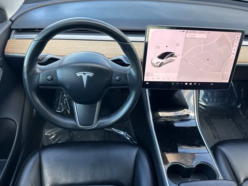 Used 2018 Tesla Model 3 Long Range image 15