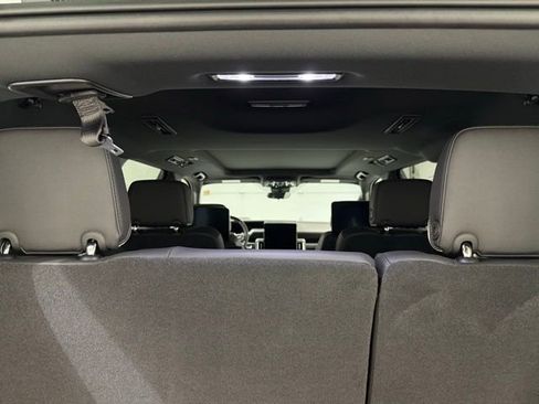 New 2026 GMC Yukon Elevation w/ Elevation Premium Package AWD/4WD image 11