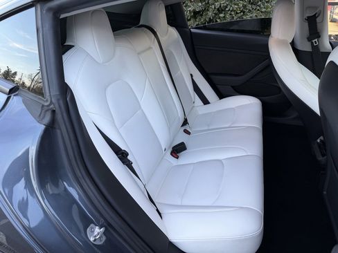 Used 2022 Tesla Model 3 Performance image 38